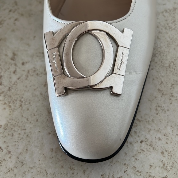 SALVATORE FERRAGAMO FLORENCE SLIP ON HEELS - Picture 2 of 15